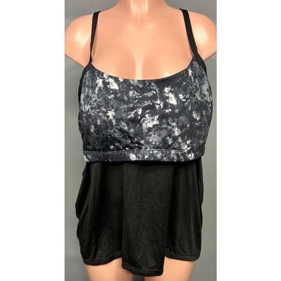 New Nike Women Black & White Tie Dye One Piece Swimsuit Size 3x (Cost $72) - Picture 4 of 4